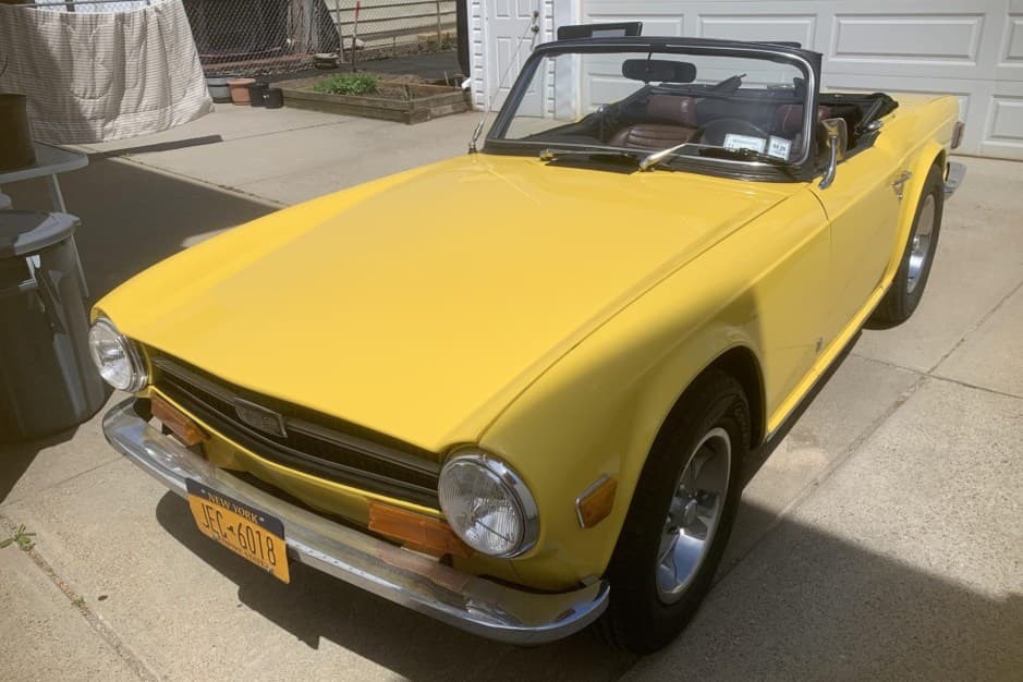 1973 Triumph TR6 sold for $9,200