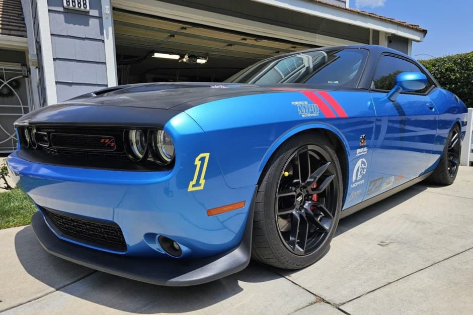 2019 Dodge Challenger (non-SRT, 2009-2023) sold for $25,251
