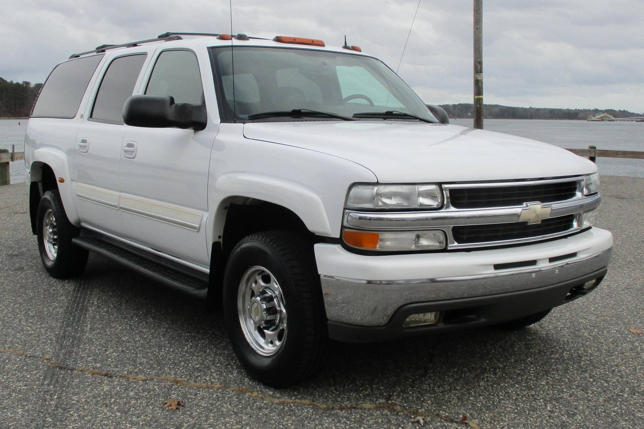 2004 Chevrolet Suburban sold for $20,000