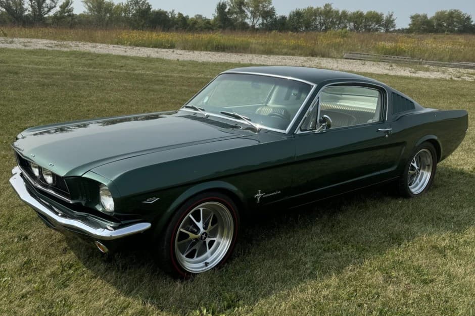 1966 Ford Mustang 1964.5-1966 sold for $95,501