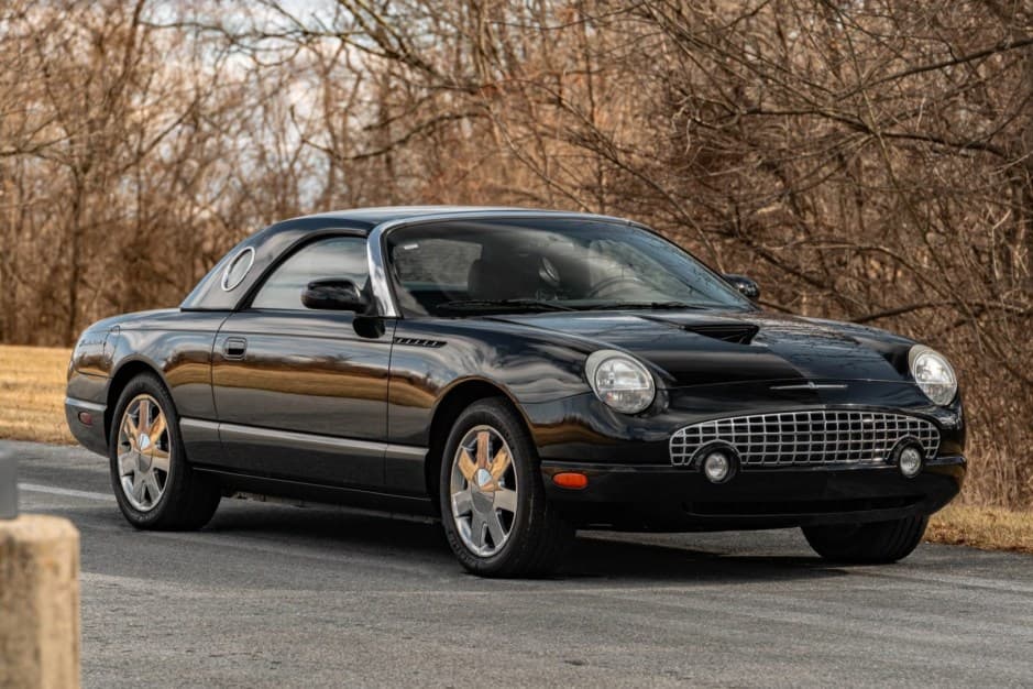 2002 Ford Thunderbird (2002-2005) sold for $12,777