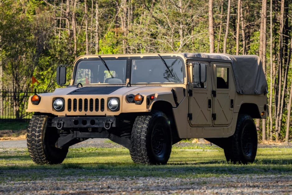 1993 Hummer HMMWV/Humvee sold for $16,750