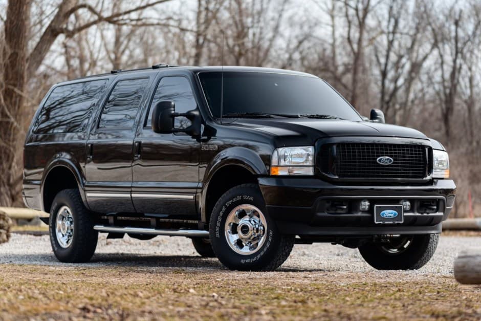 2003 Ford Excursion sold for $85,000