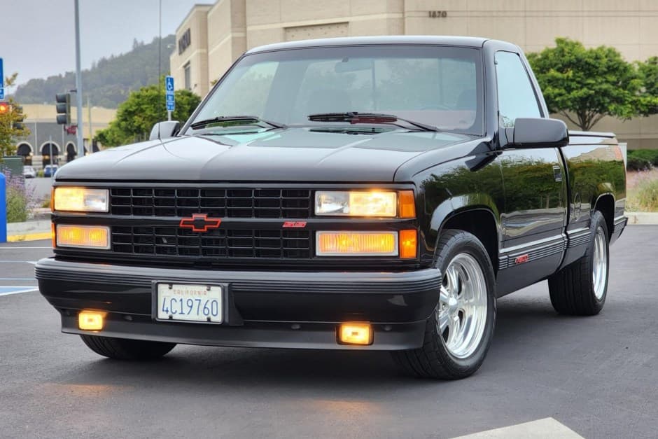 1990 Chevrolet 454 SS sold for $19,425