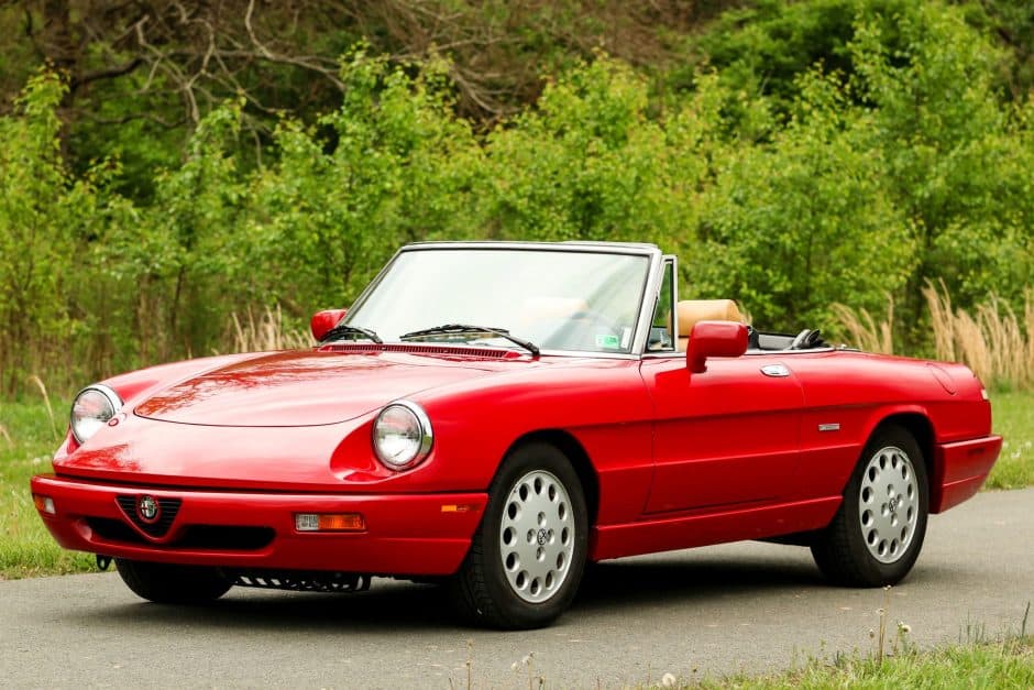 1991 Alfa Romeo 105/115 Spider Series 4 sold for $25,250