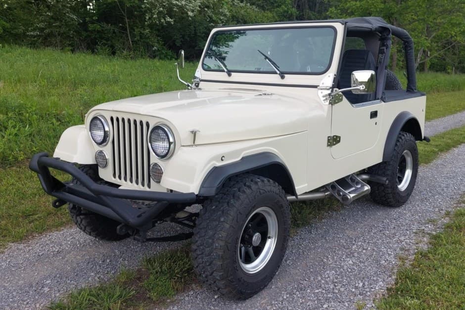 1984 Jeep CJ-7 sold for $15,250