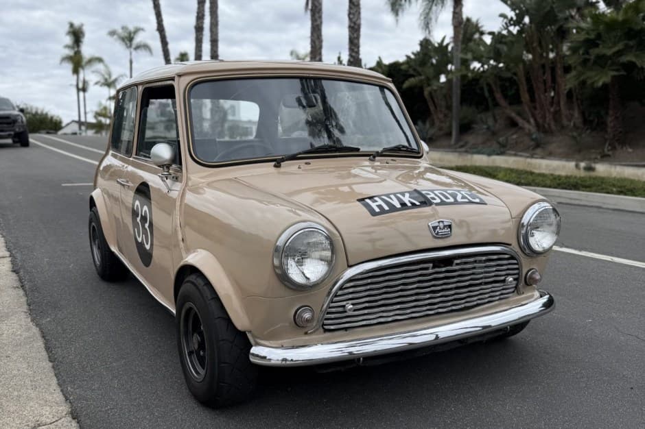 0 Mini Mk I & Mk II sold for $8,100