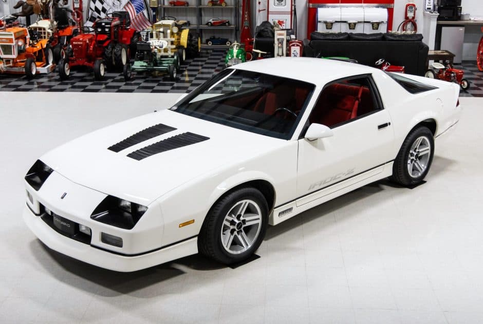1986 Chevrolet Camaro 3rd Generation 1982-1992 sold for $33,000