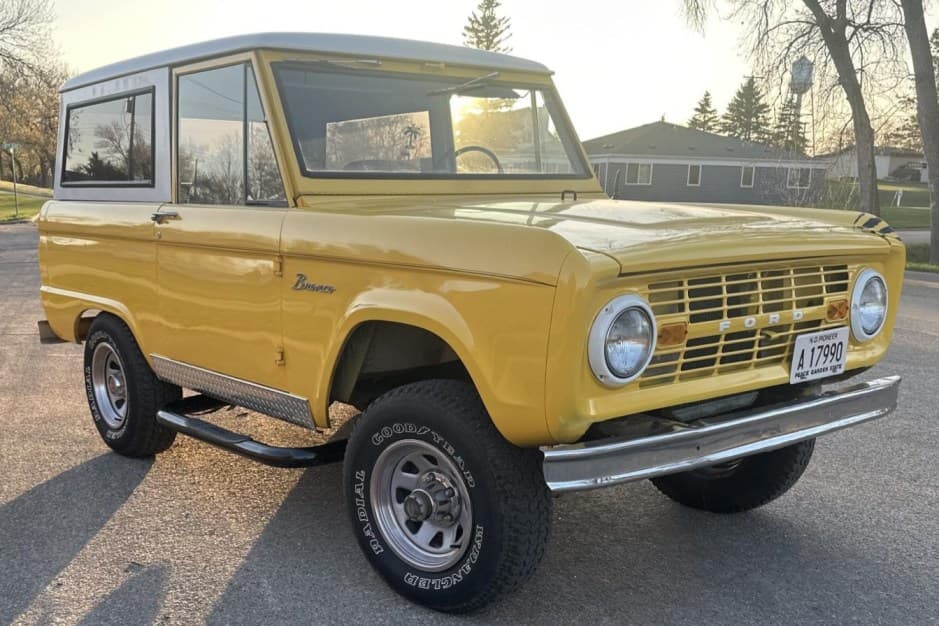 1966 Ford Bronco U13/U14/U15 1966-1977 sold for $28,750