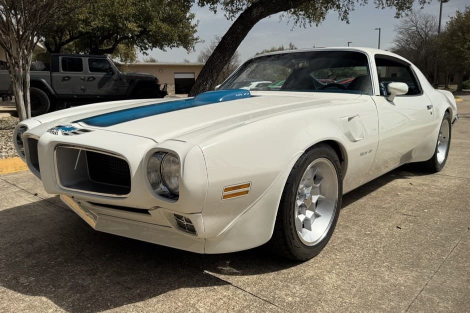 1971 Pontiac Firebird (1970-1981) sold for $120,000