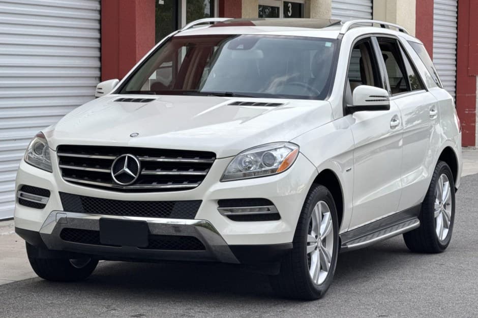 2012 Mercedes-Benz M-Class & GLE-Class sold for $11,750