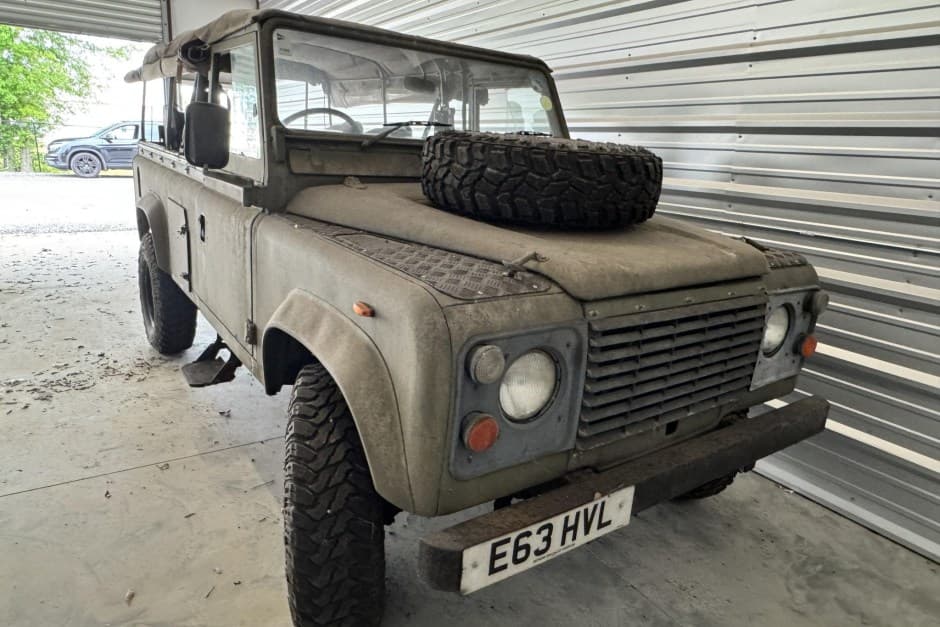 1987 Land Rover 110 / Defender 110 (Euro Spec) sold for $9,100