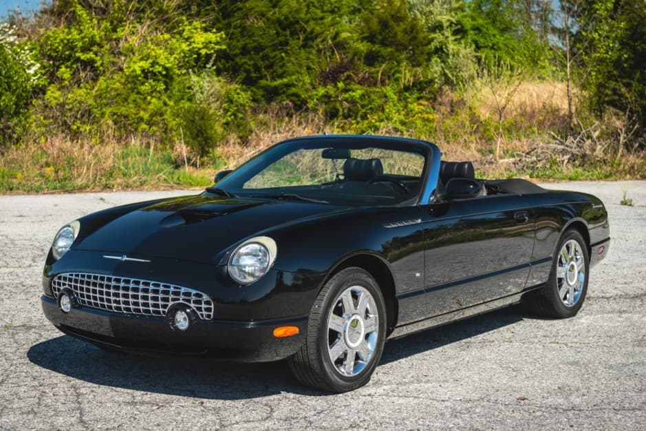 2004 Ford Thunderbird (2002-2005) sold for $11,750