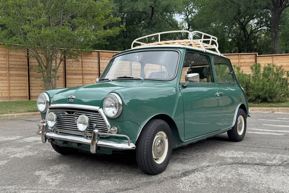 1974 Mini Mk III-Mk V sold for $15,050