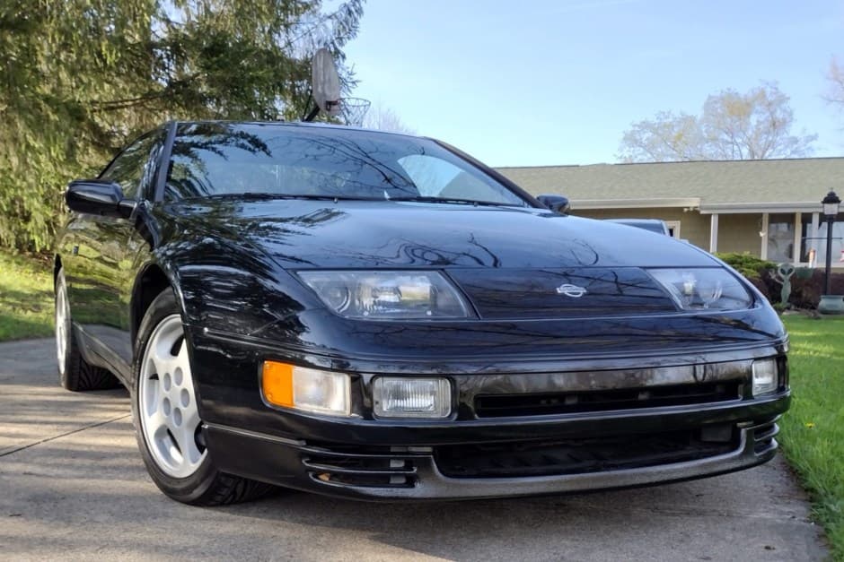 1991 Nissan Z32 300ZX sold for $20,750