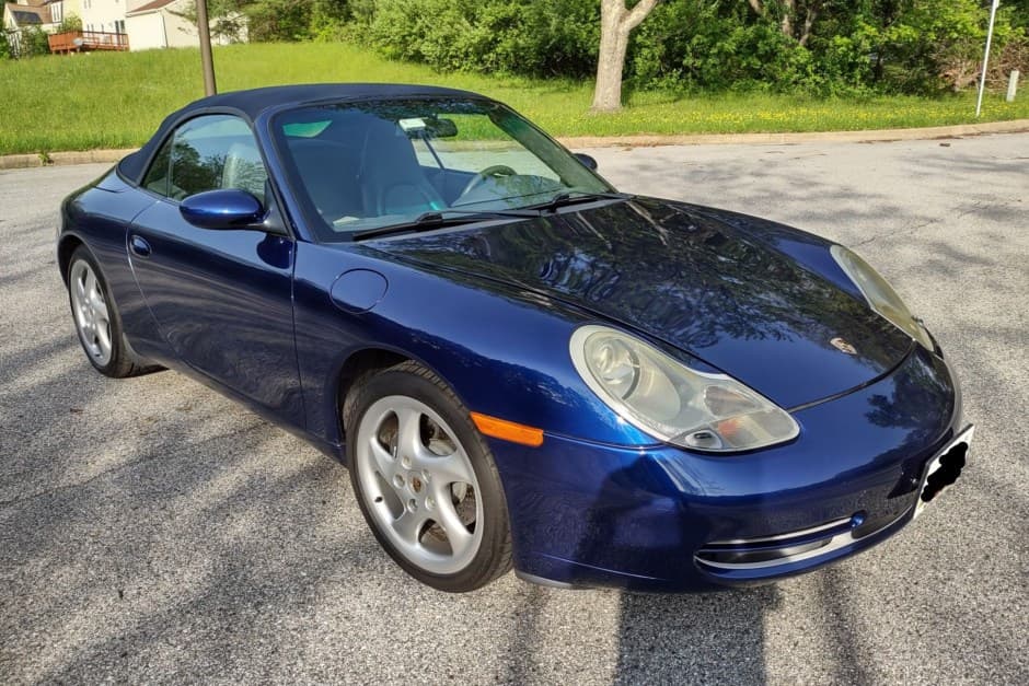 2001 Porsche 996 911 (Non-Turbo/GT2/GT3) sold for $18,500