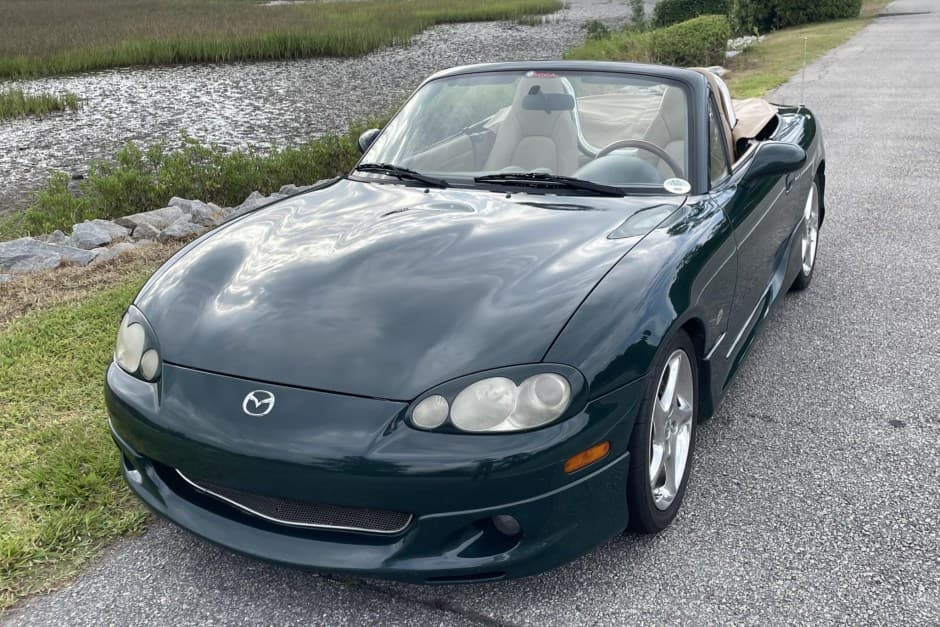 2001 Mazda NB MX-5 Miata sold for $8,450