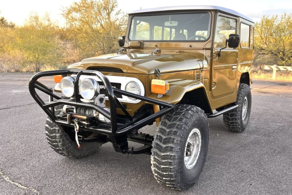 1978 Toyota Land Cruiser FJ40 sold for $23,000