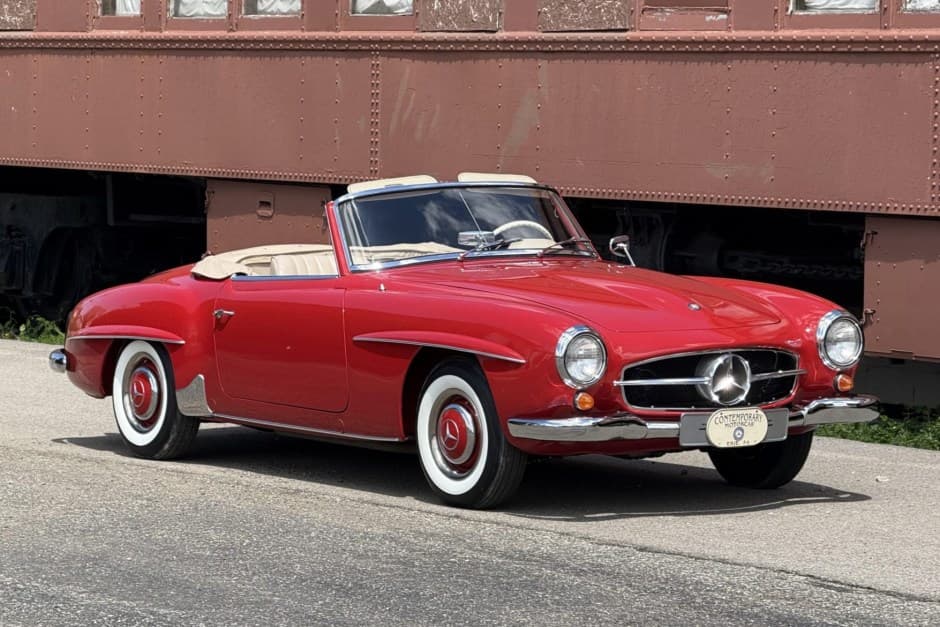 1962 Mercedes-Benz 190SL sold for $102,500