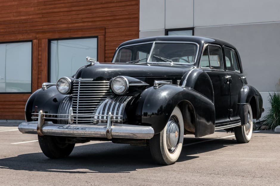 1940 Cadillac Sixty Special sold for $9,999