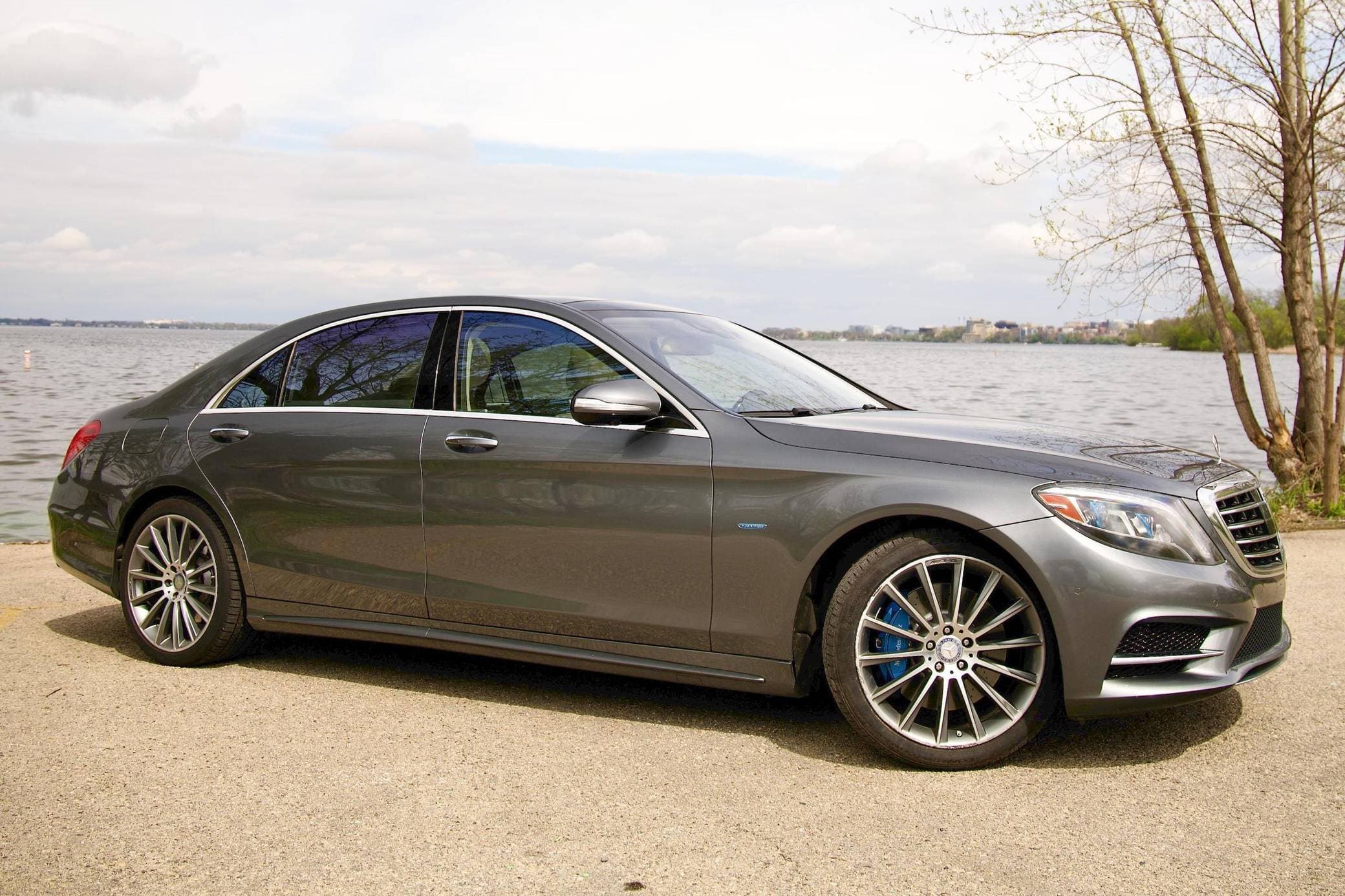 2017 Mercedes-Benz S-Class sold for $20,577