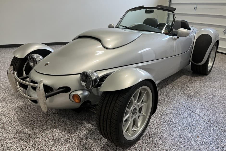 1999 Panoz Roadster sold for $43,000
