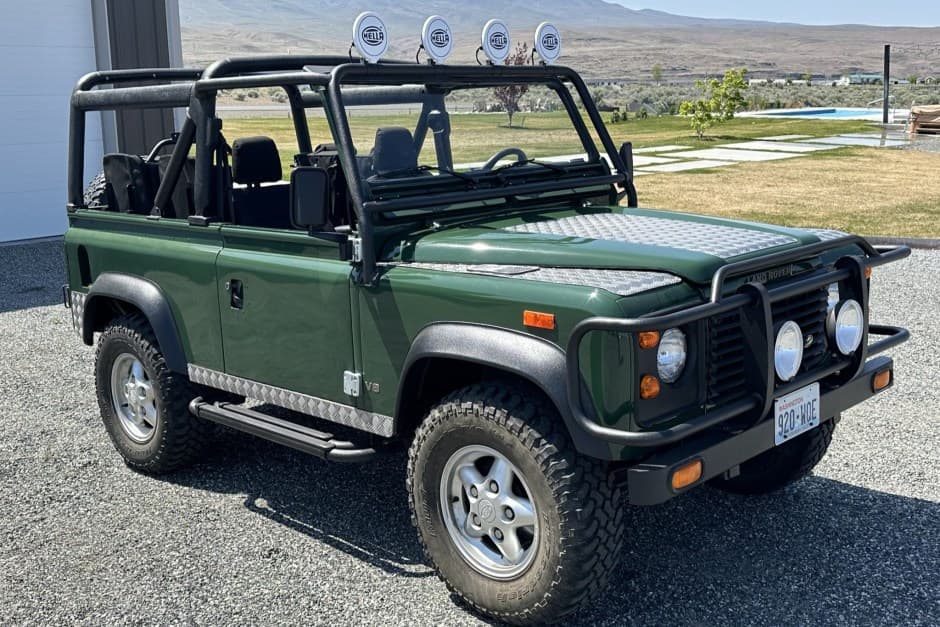 1994 Land Rover Defender 90 NAS sold for $60,000