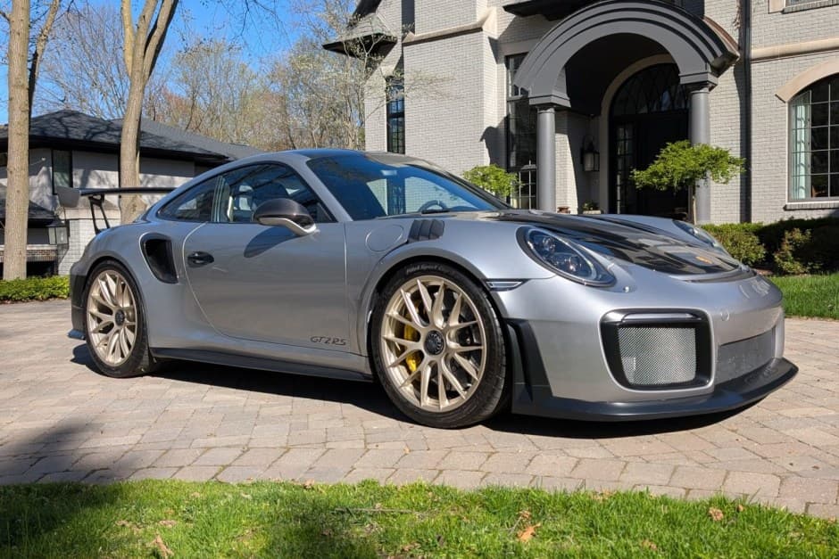 2018 Porsche 991 GT2 sold for $382,000