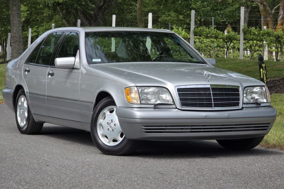 1995 Mercedes-Benz W140 S-Class sold for $4,400