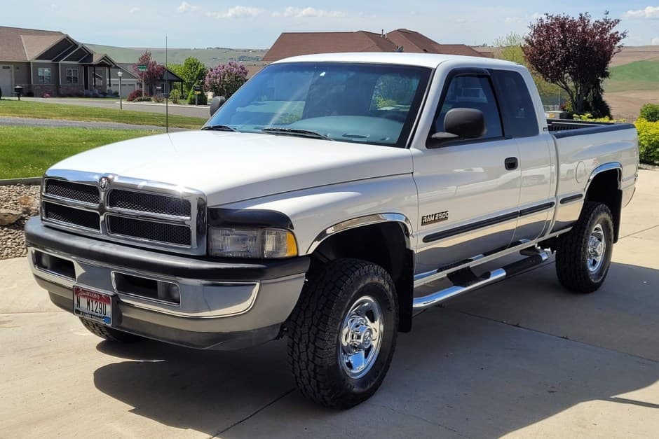1998 Dodge Ram (1994-2002) sold for $35,500