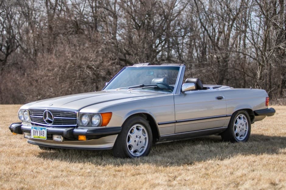 1988 Mercedes-Benz R107 SL sold for $11,500