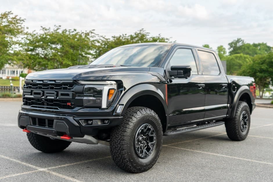 2025 Ford F-150 Raptor sold for $126,666