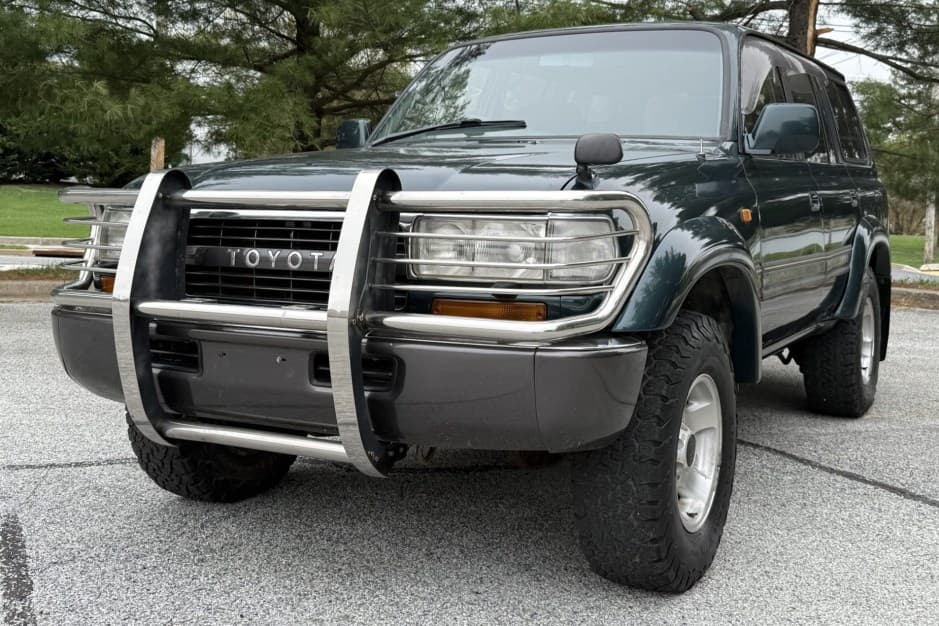1994 Toyota Land Cruiser 80-Series sold for $7,100