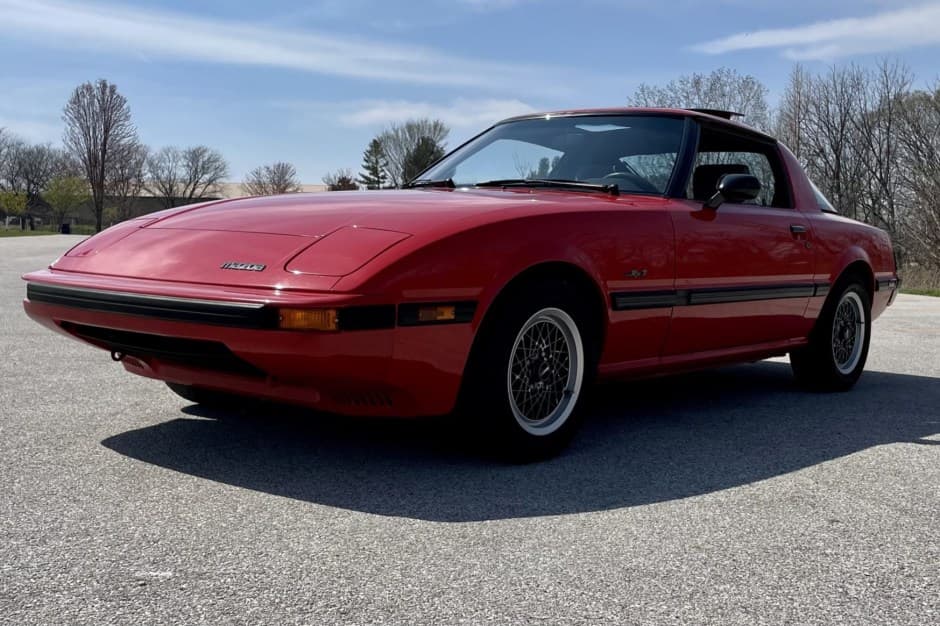 1984 Mazda RX-7 FB sold for $16,000