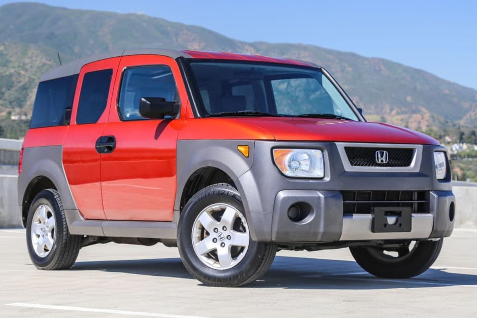 2005 Honda Element sold for $11,000