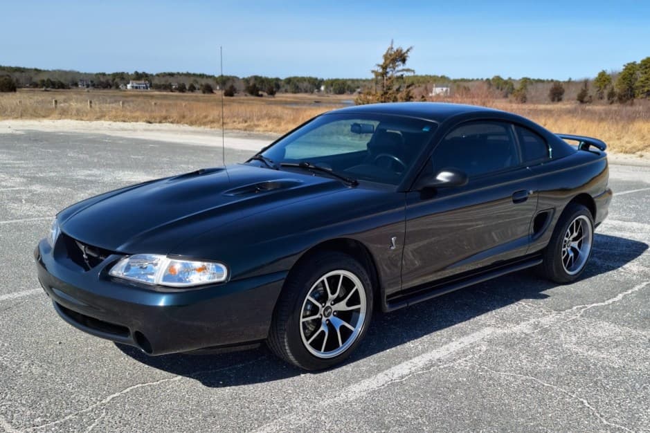 1996 Ford Mustang SN95 1994-2004 sold for $12,000