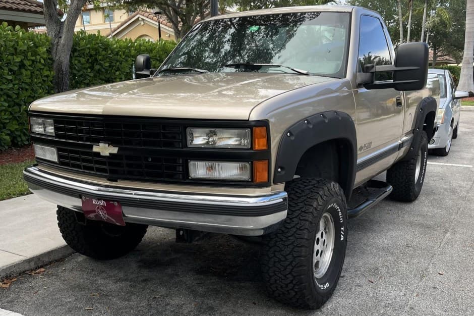 1991 Chevrolet C/K GMT400 (1988-2002) sold for $6,600