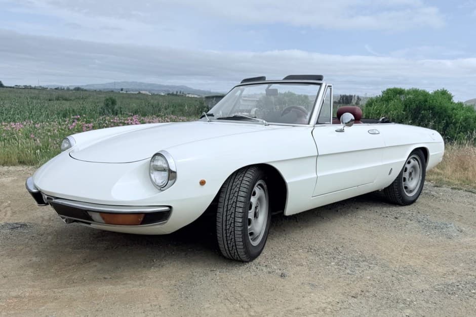 1978 Alfa Romeo 105/115 Spider Series 2 sold for $12,000
