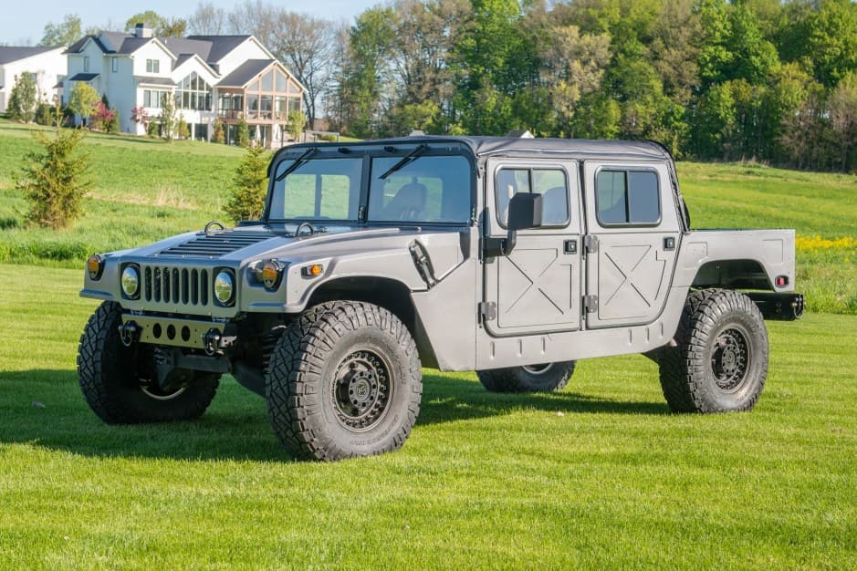 0 Hummer HMMWV/Humvee sold for $30,000