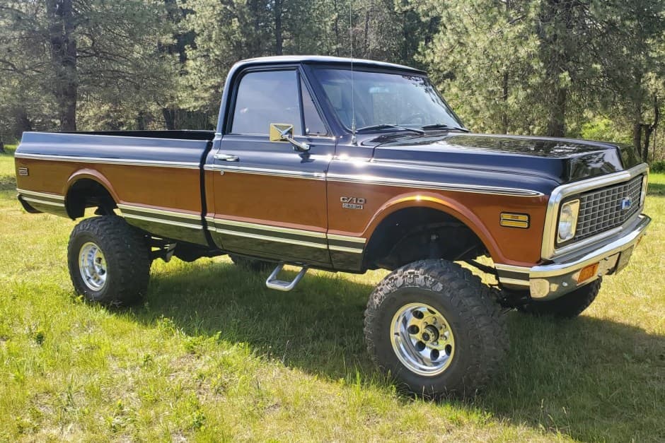 1970 Chevrolet C/K (1967-1972) sold for $27,000