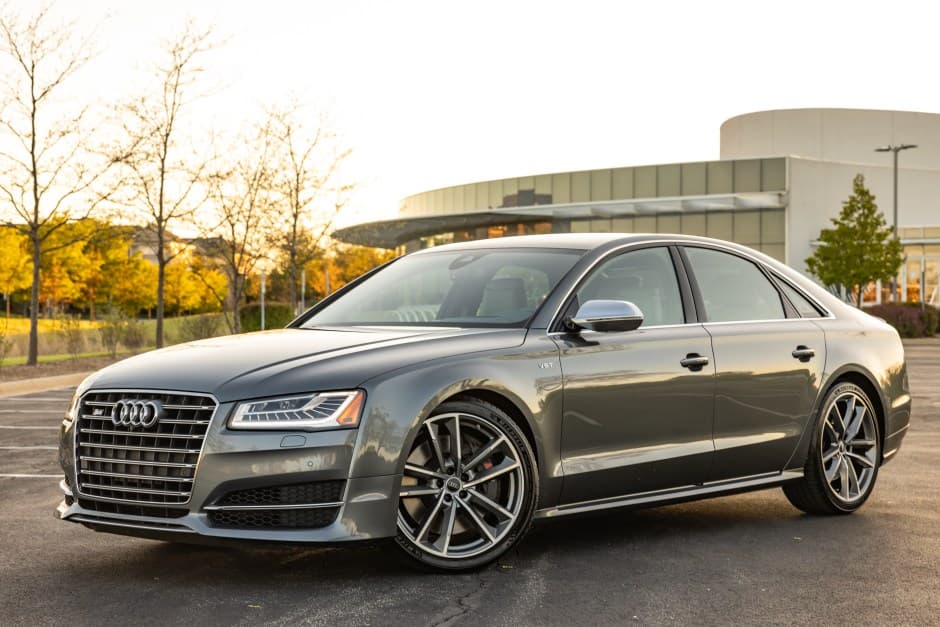 2017 Audi S8 sold for $46,000