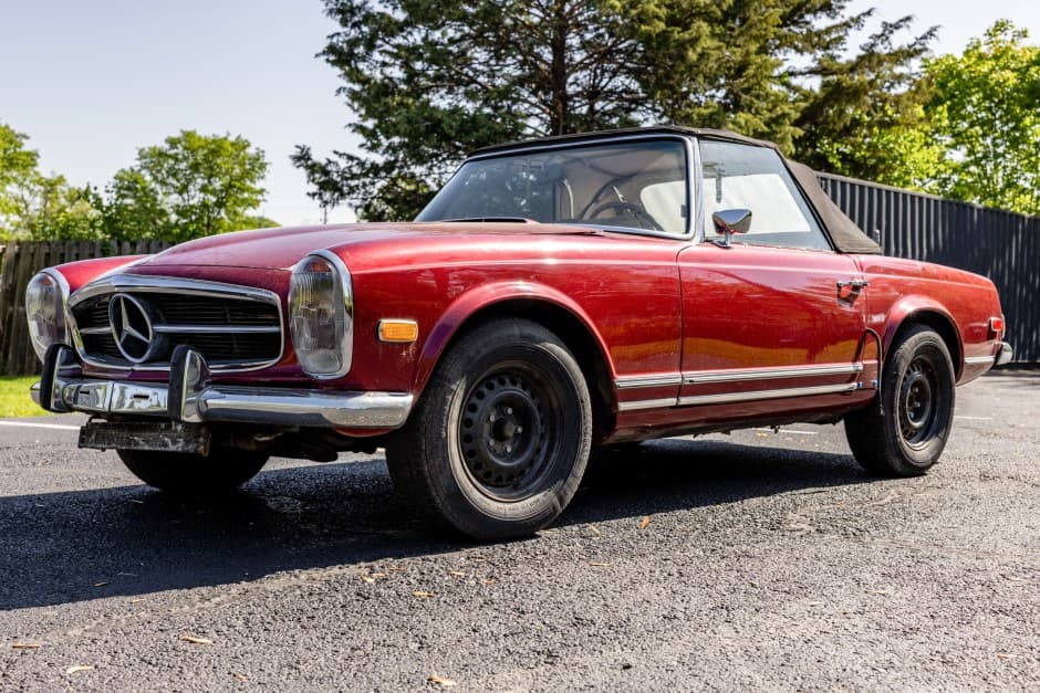 1970 Mercedes-Benz W113 SL sold for $31,000