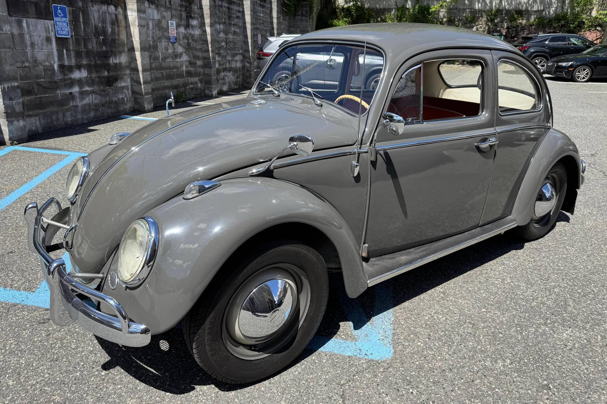 1963 Volkswagen Beetle sold for $8,150