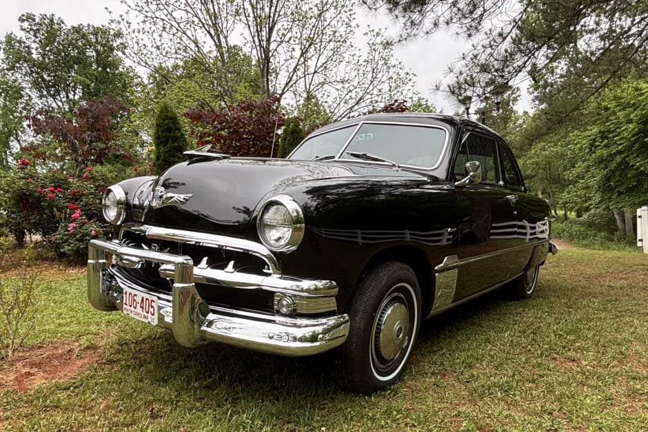 1951 Ford Shoebox sold for $11,500