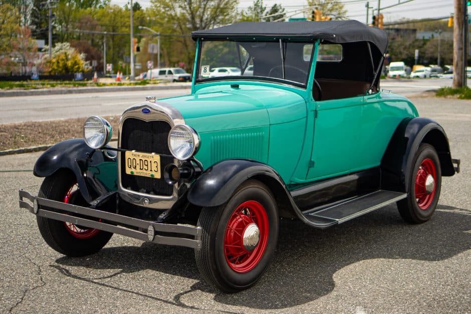1928 Ford  sold for $7,200