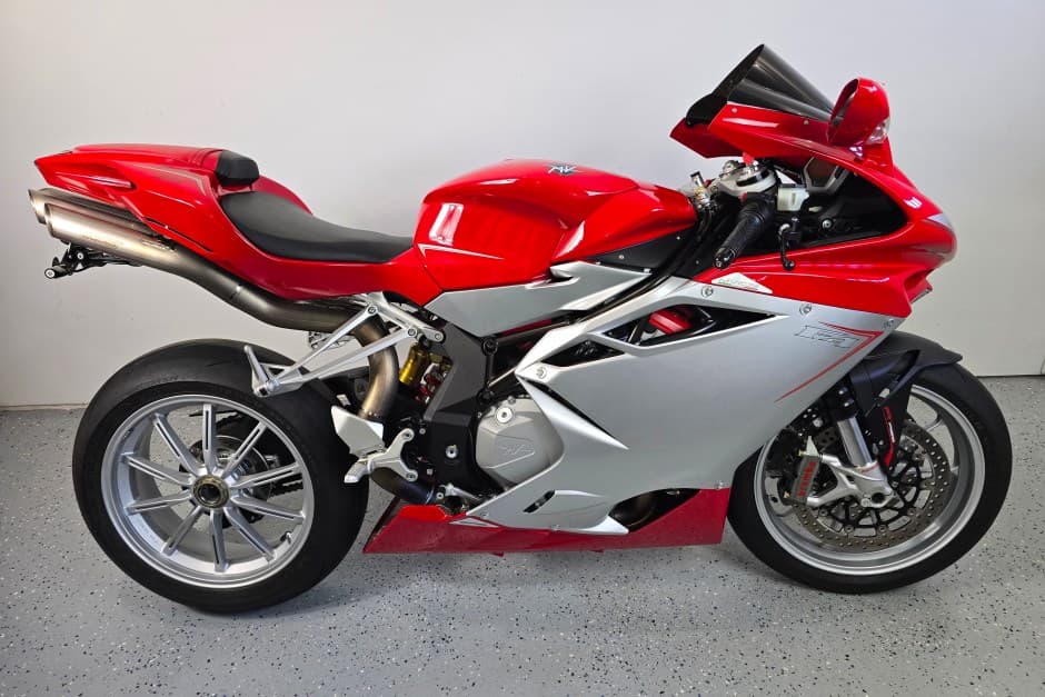 2015 MV Agusta F4 sold for $13,300