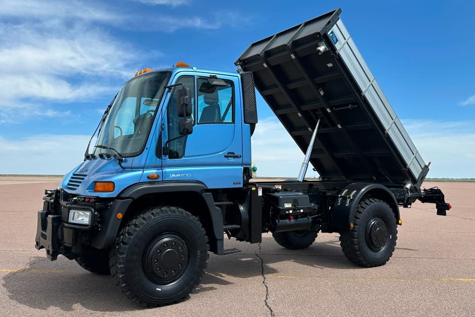 2004 Mercedes-Benz Unimog sold for $130,000