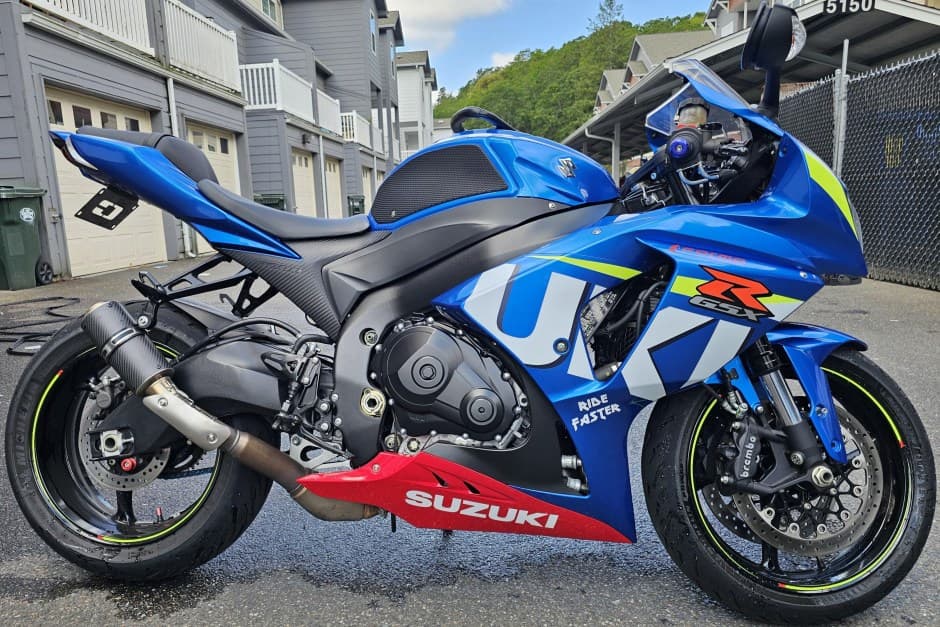 2016 Suzuki GSX-R 600, 750, 1000, & 1100 sold for $9,000