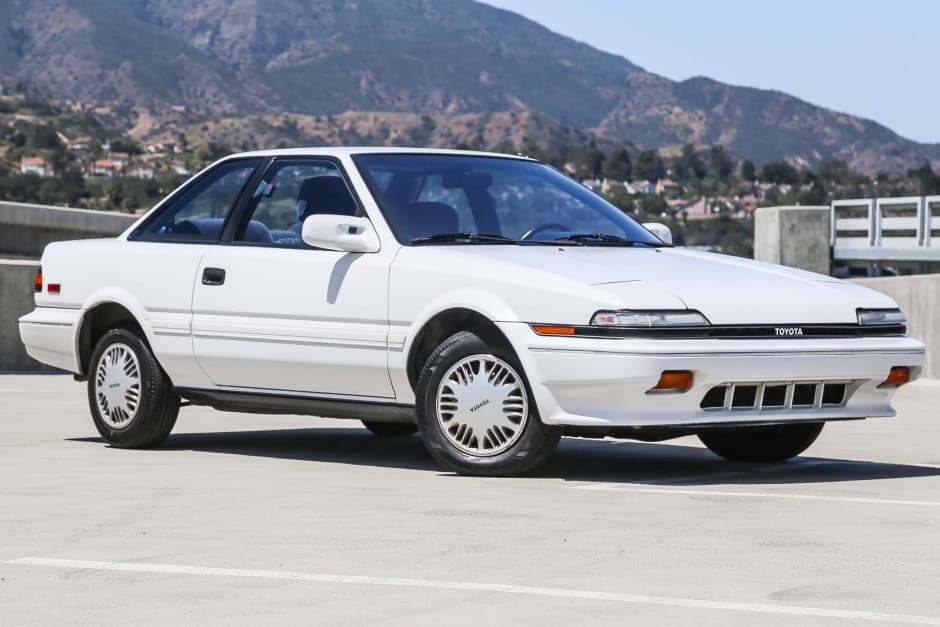 1990 Toyota Corolla sold for $8,600