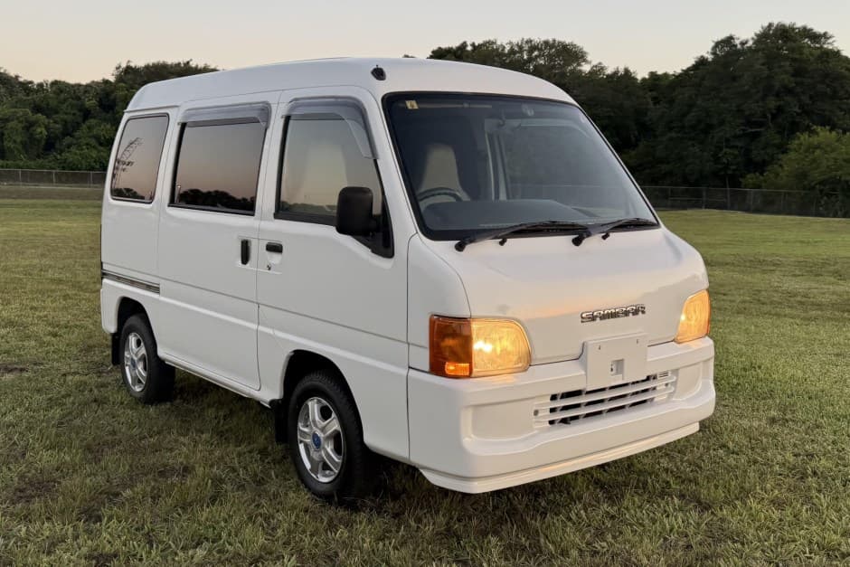 2000 Subaru Sambar sold for $6,300